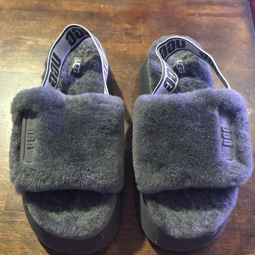 Ugg Slide Slippers Size 6